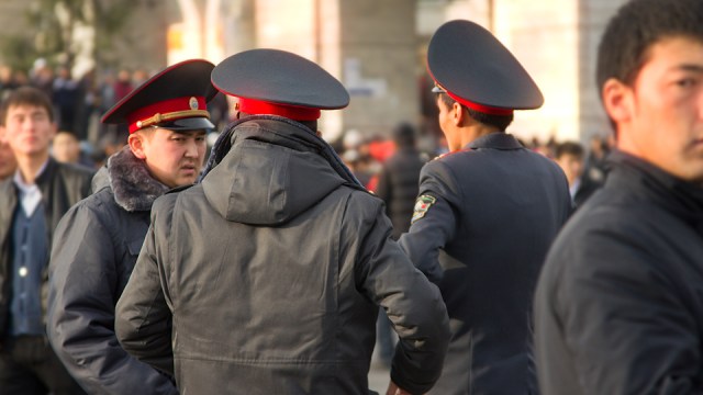 hehe... badass in uniform!!