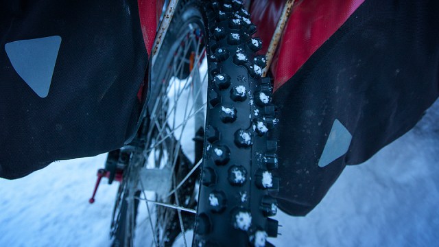 Ice Spiker Pro by Schwalbe... works like a charm so far...