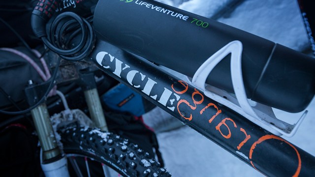 now i will put this orange cycle to the test! can it survive in the thick snow?