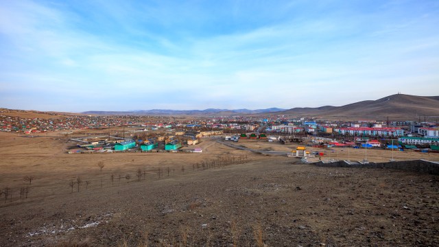 Tsetserleg from afar