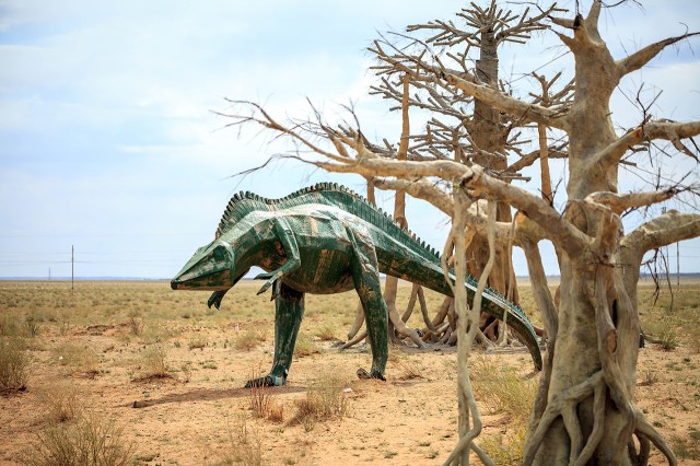 so many green dinasours here